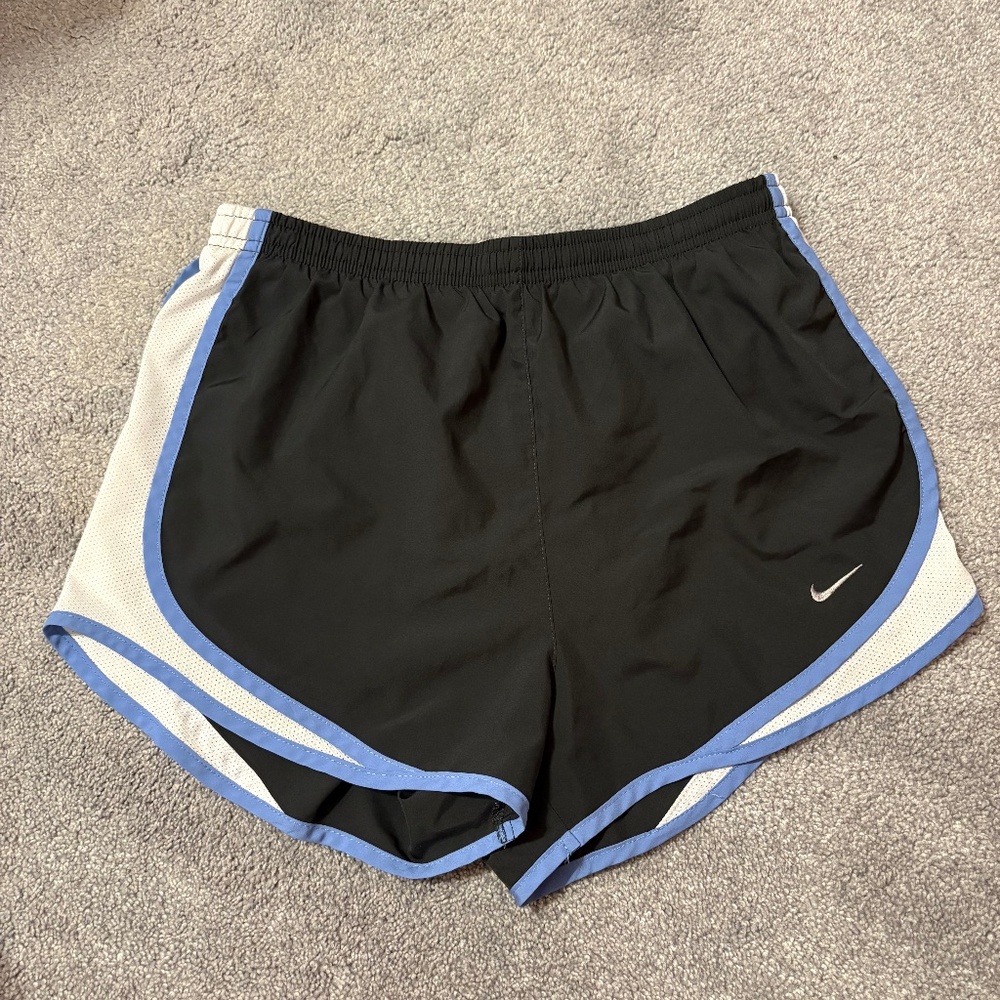 Women’s Nike Tempo Shorts